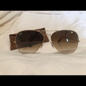 LOOKING TO SELL RIGHT AWAY** new ray-bans